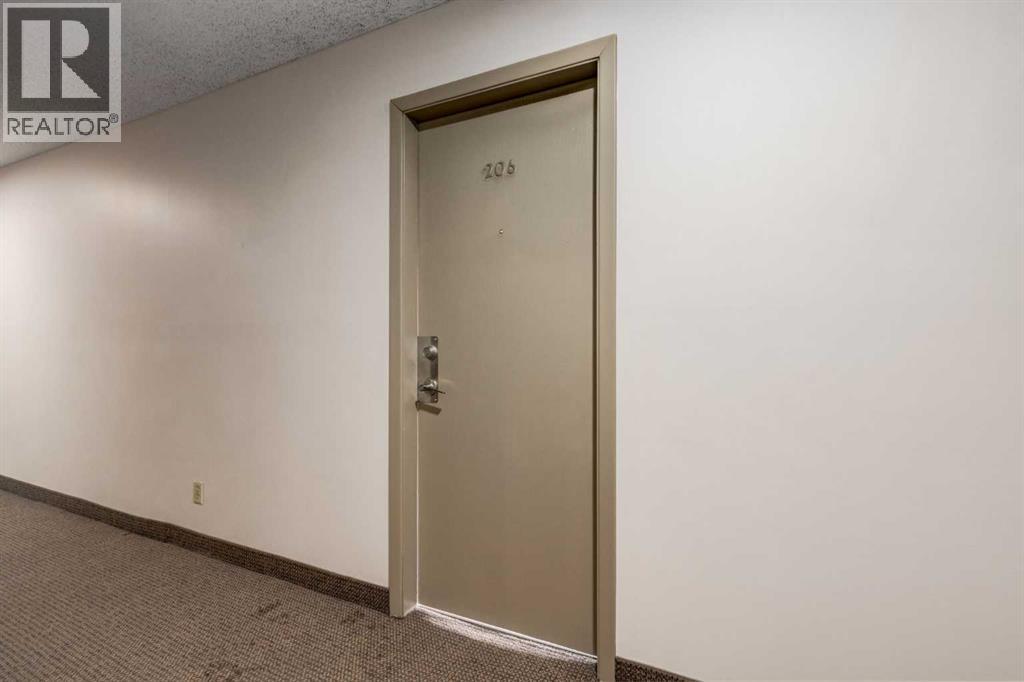 Apartment for Sale in 206, 1513 26 Avenue SW|Calgary, Alberta T2T1C4 3