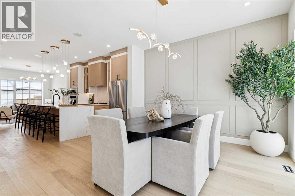 Duplex for Sale in 2810 38 Street SW|Calgary, Alberta T3E3G2 4