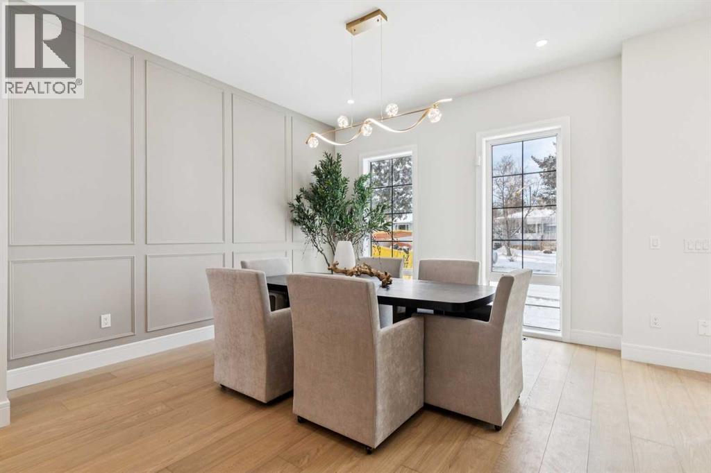 Duplex for Sale in 2810 38 Street SW|Calgary, Alberta T3E3G2 5