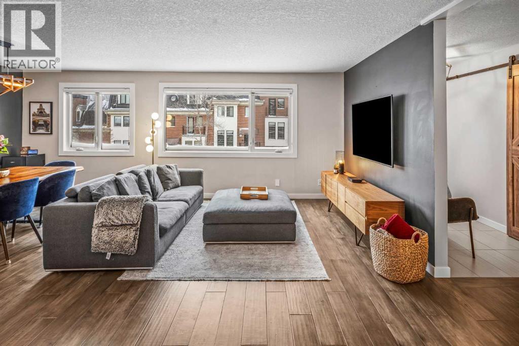 Row / Townhouse for Sale in 4, 1205 Cameron Avenue SW|Calgary, Alberta T2T0K8 5