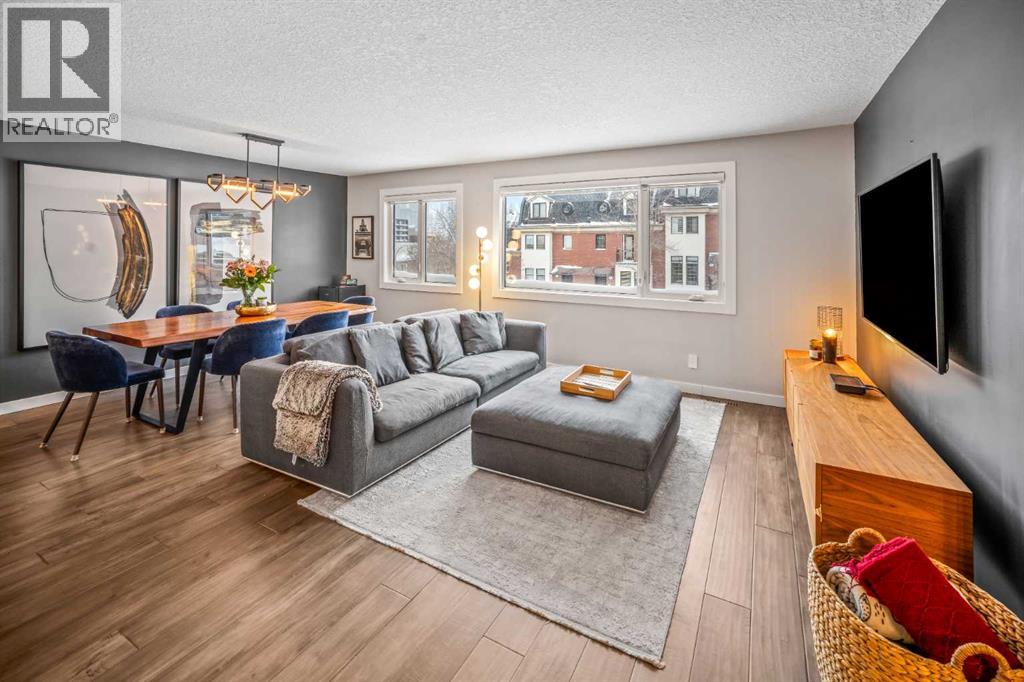 Row / Townhouse for Sale in 4, 1205 Cameron Avenue SW|Calgary, Alberta T2T0K8 4