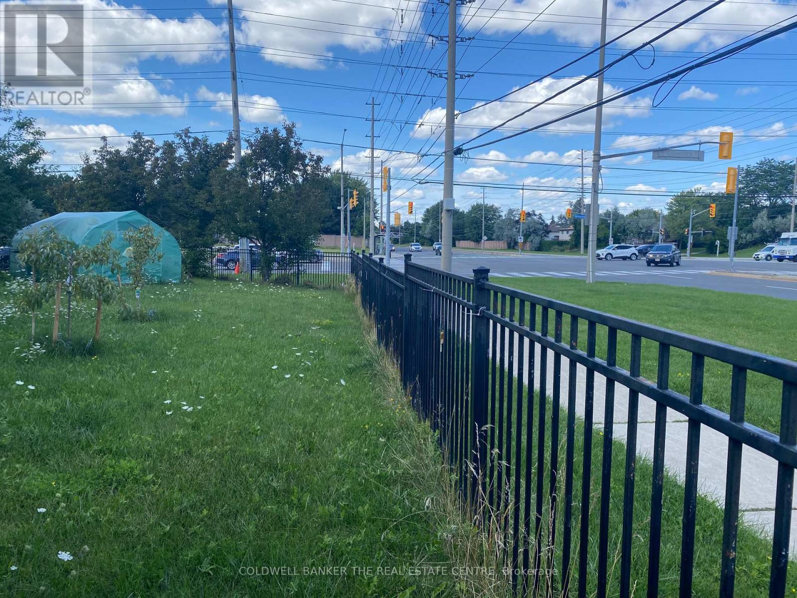 Row / Townhouse for Sale in 5978 WINSTON CHURCHILL BOULEVARD|Mississauga (Churchill Meadows), Ontario L5M6K2 5