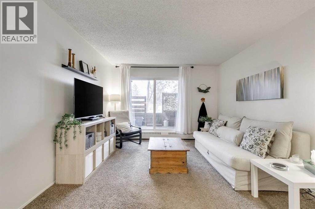 Apartment for Sale in 112, 20 Dover Point SE|Calgary, Alberta T2B3K3 4