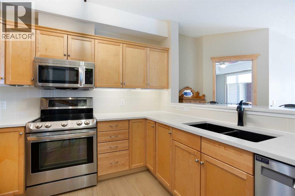 Apartment for Sale in 236, 15 Everstone Drive SW|Calgary, Alberta T2Y5B5 2