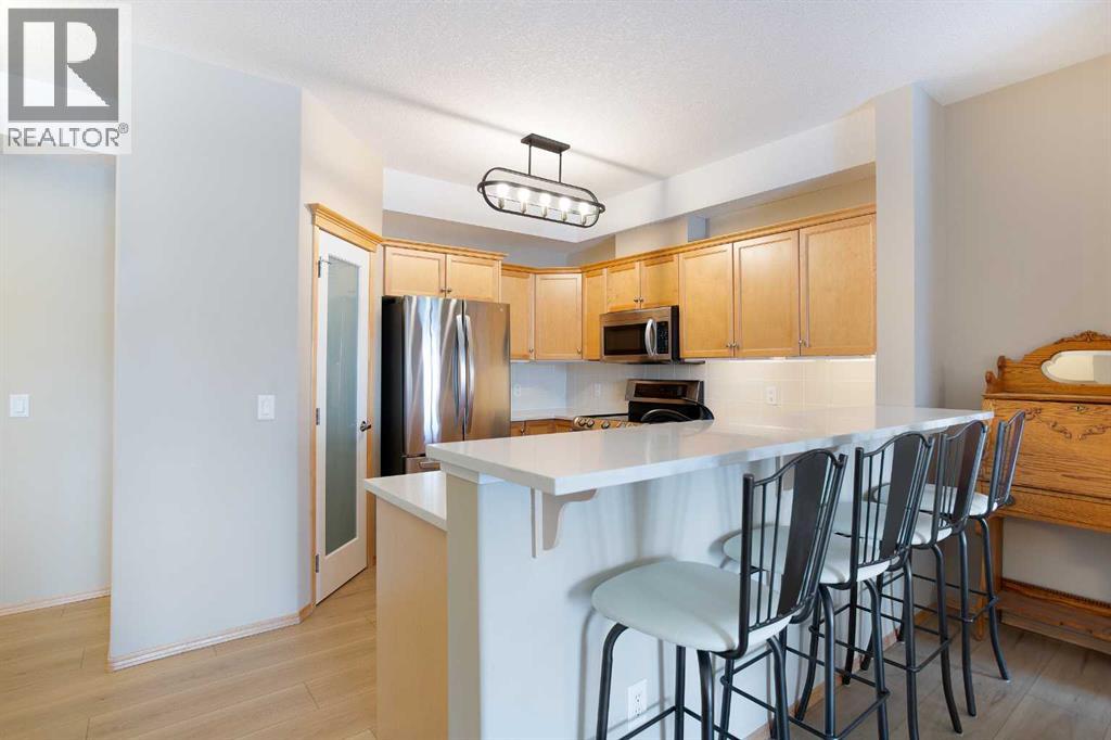 Apartment for Sale in 236, 15 Everstone Drive SW|Calgary, Alberta T2Y5B5 4