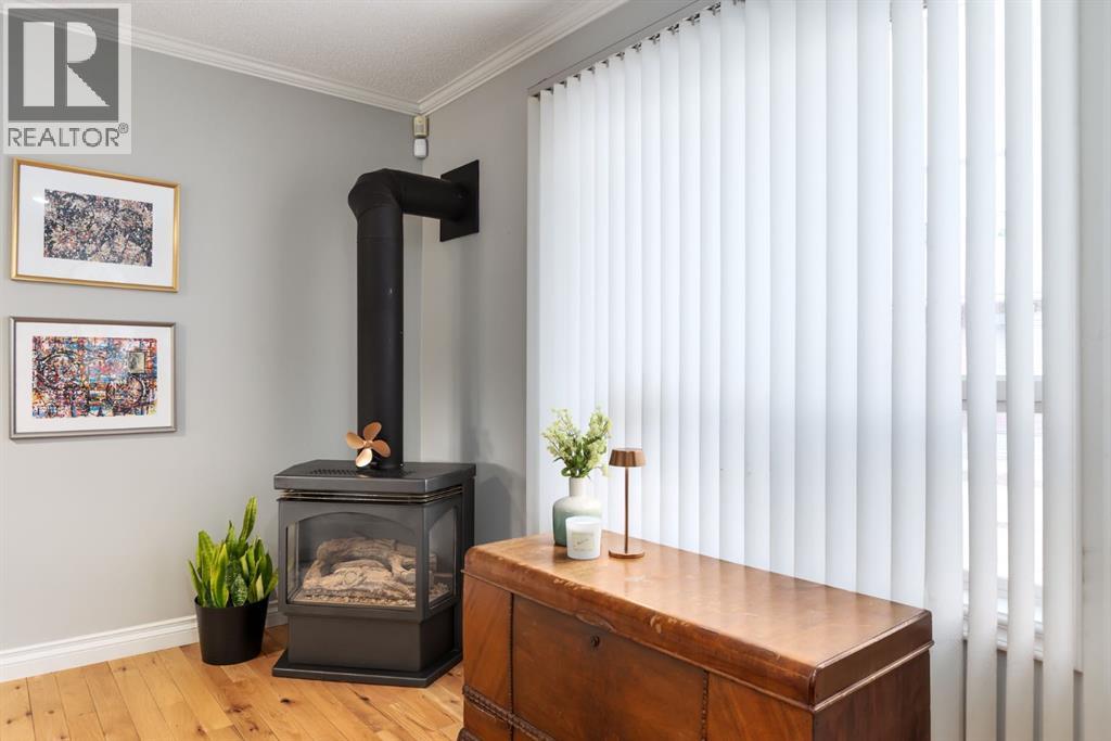 Row / Townhouse for Sale in 1533 11 Street SW|Calgary, Alberta T2R1R3 3