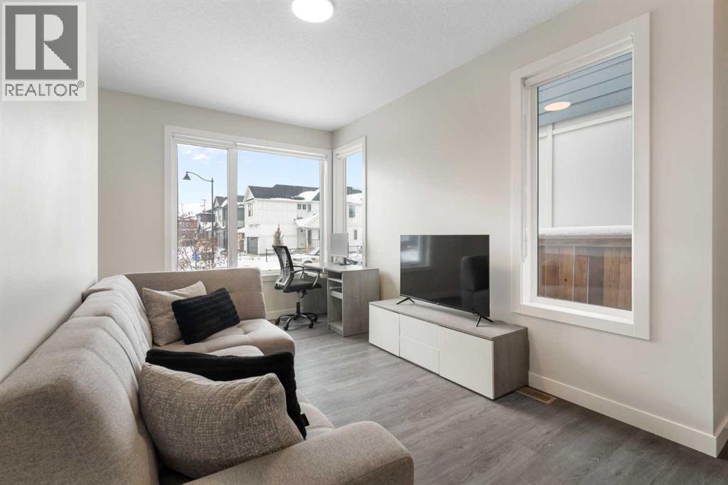 Row / Townhouse for Sale in 122 Homestead Boulevard NE|Calgary, Alberta T3J2G8 4