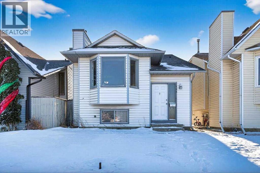 House for Sale in 184 Falmere Way NE|Calgary, Alberta T3J2Y2