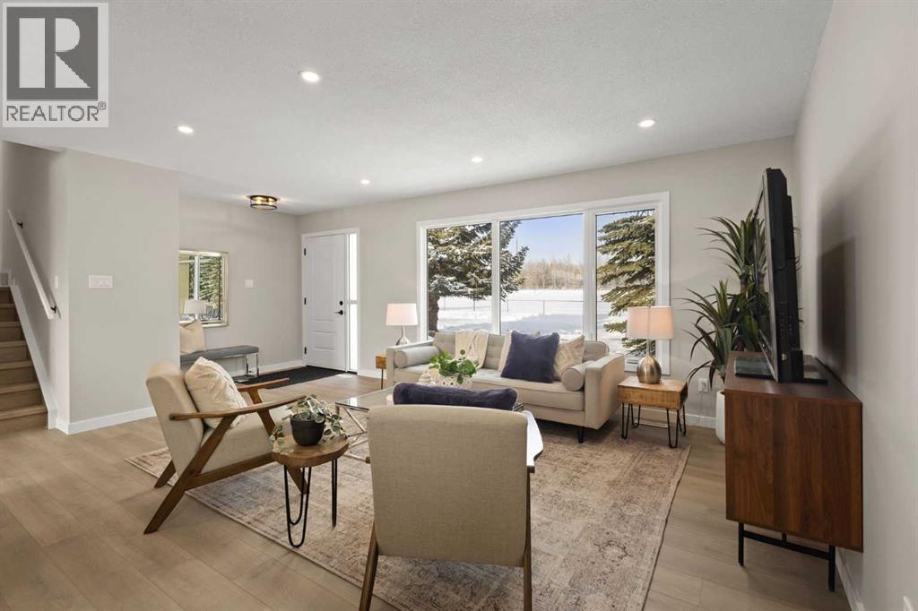 House for Sale in 236 Silverview Way NW|Calgary, Alberta T3B3K3 5