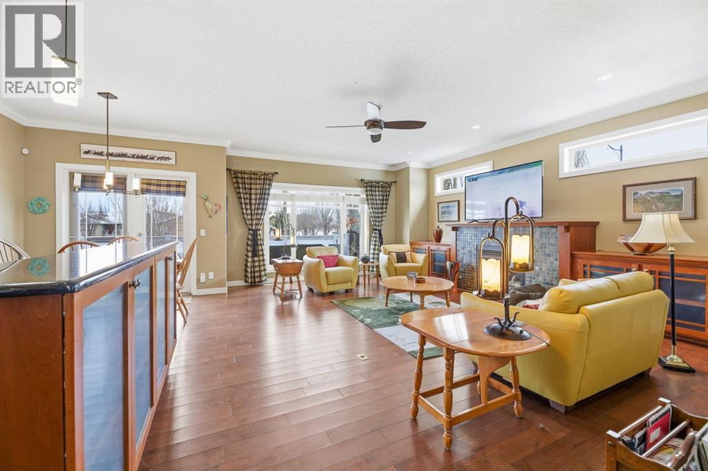 Duplex for Sale in 4 Bridle Estates Road SW|Calgary, Alberta T2Y5A8 3