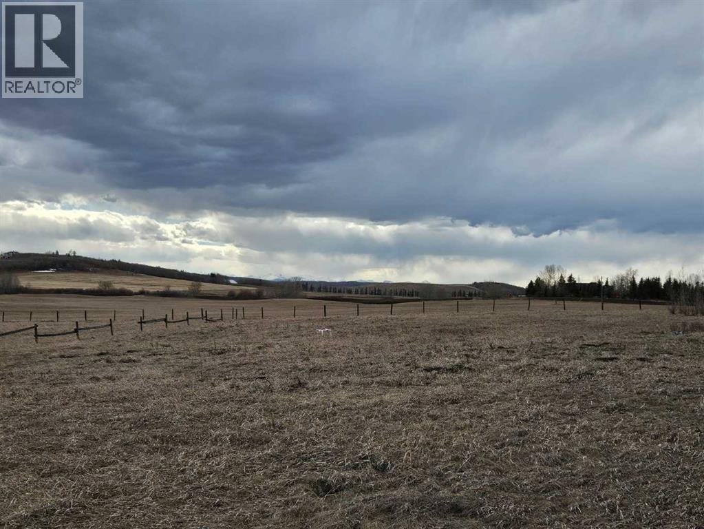 Property for Sale in 186 Avenue W Rural Foothills Avenue W|De Winton, Alberta T0L0X0 2