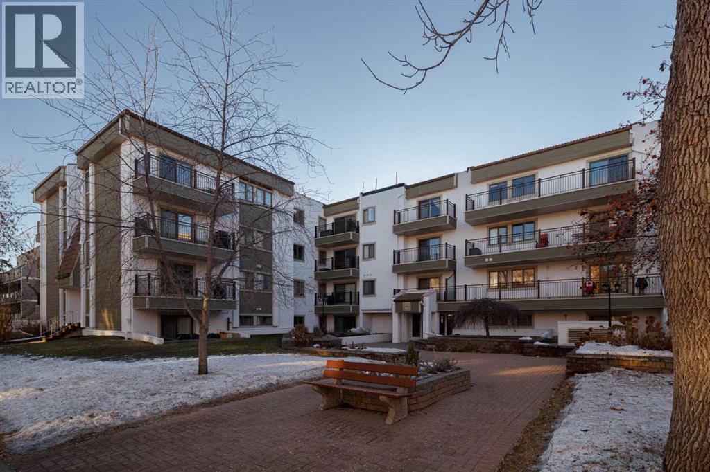 Apartment for Sale in 207, 723 57 Avenue SW|Calgary, Alberta T2V4Z3 2