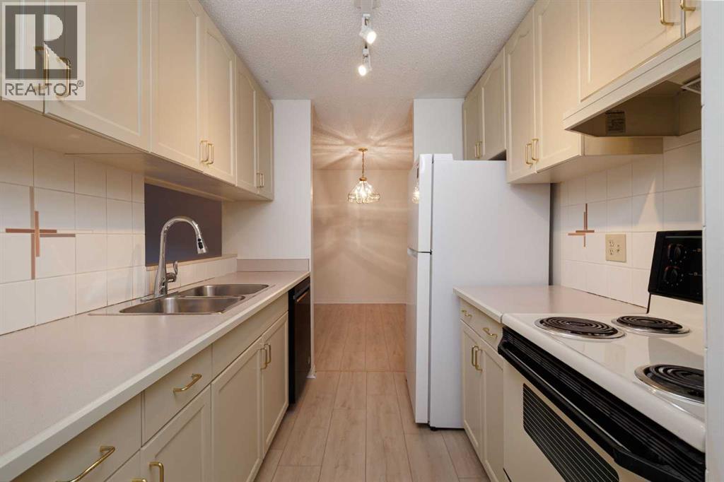 Apartment for Sale in 207, 723 57 Avenue SW|Calgary, Alberta T2V4Z3 4