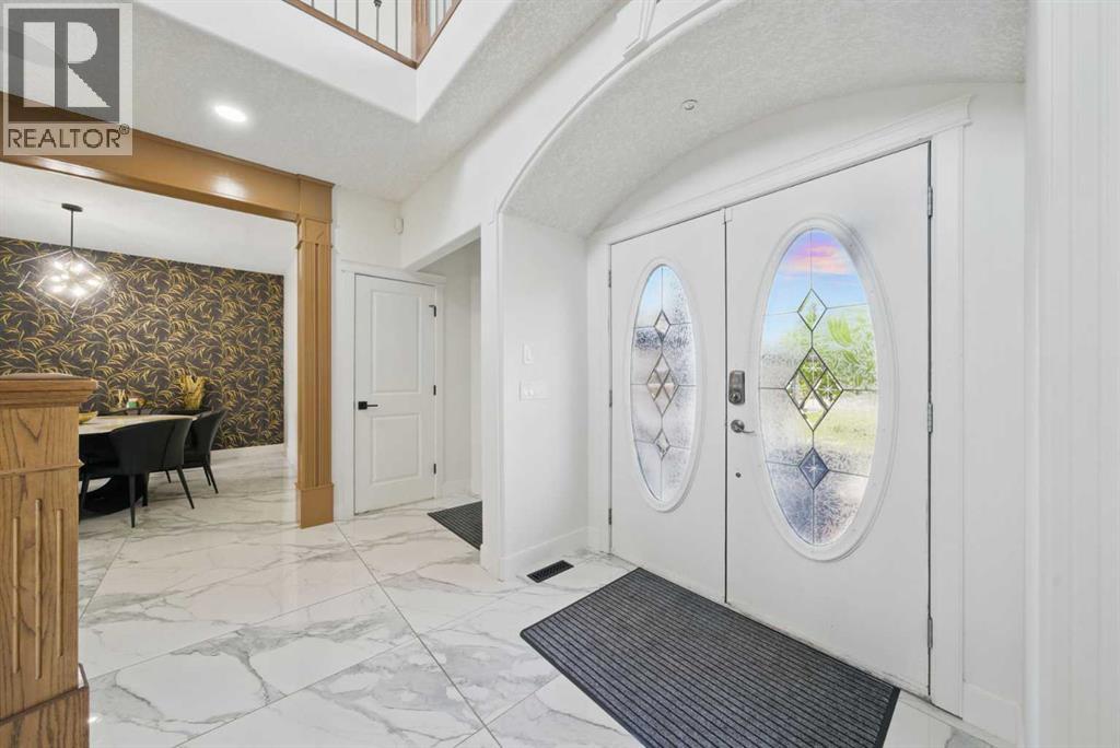 House for Sale in 31 Lynx Meadows Court NW|Calgary, Alberta T3L2M1 4