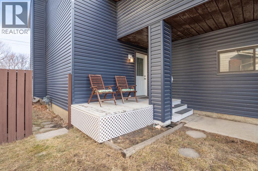 House for Sale in 164 Beddington Circle NE|Calgary, Alberta T3K1K6 2