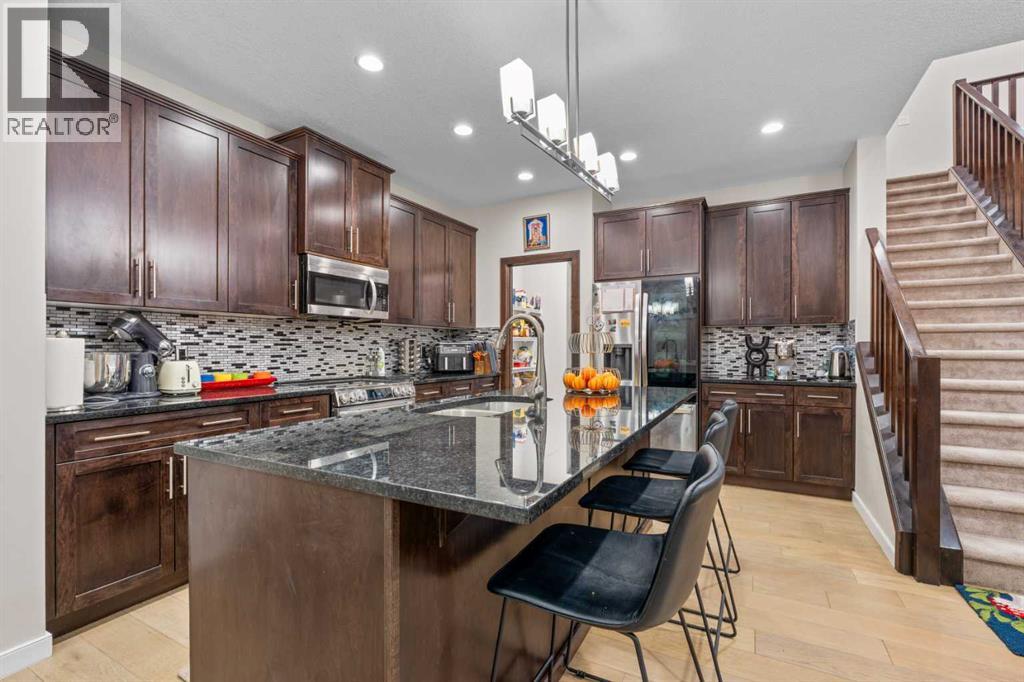 House for Sale in 28 Panton Court NW|Calgary, Alberta T3K0X2 4