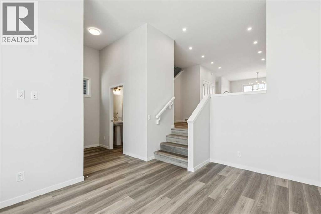 House for Sale in 335 Herron Landing NE|Calgary, Alberta T3P2R6 4