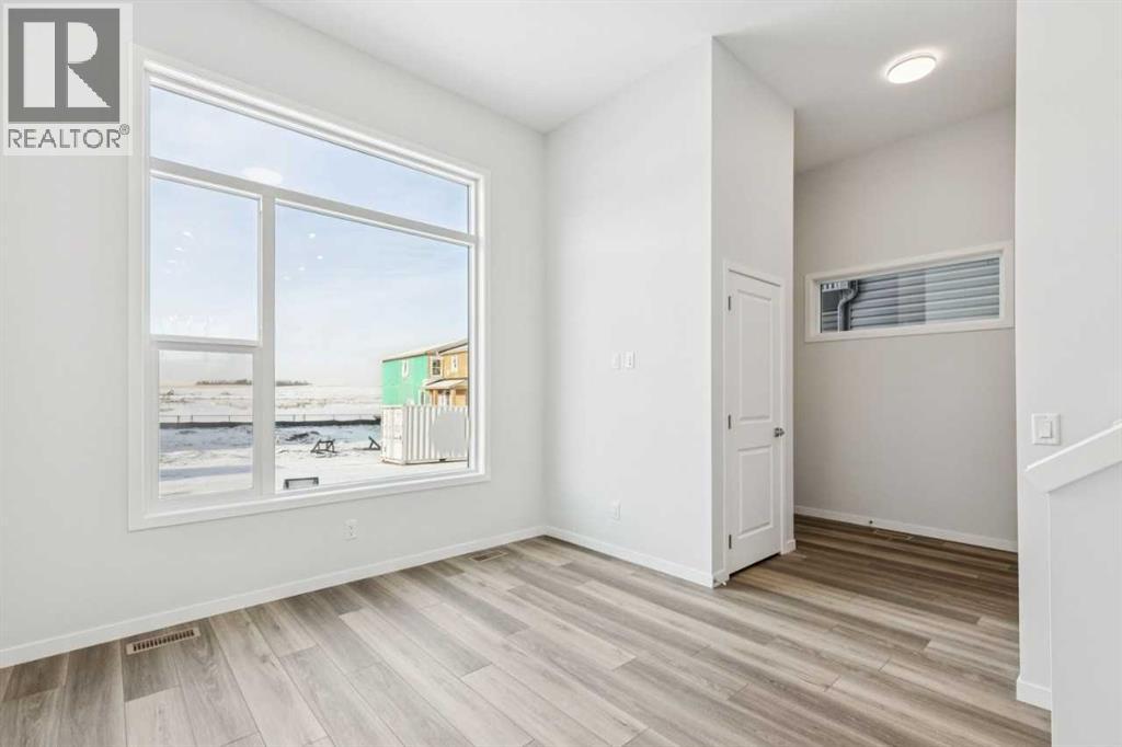 House for Sale in 335 Herron Landing NE|Calgary, Alberta T3P2R6 5