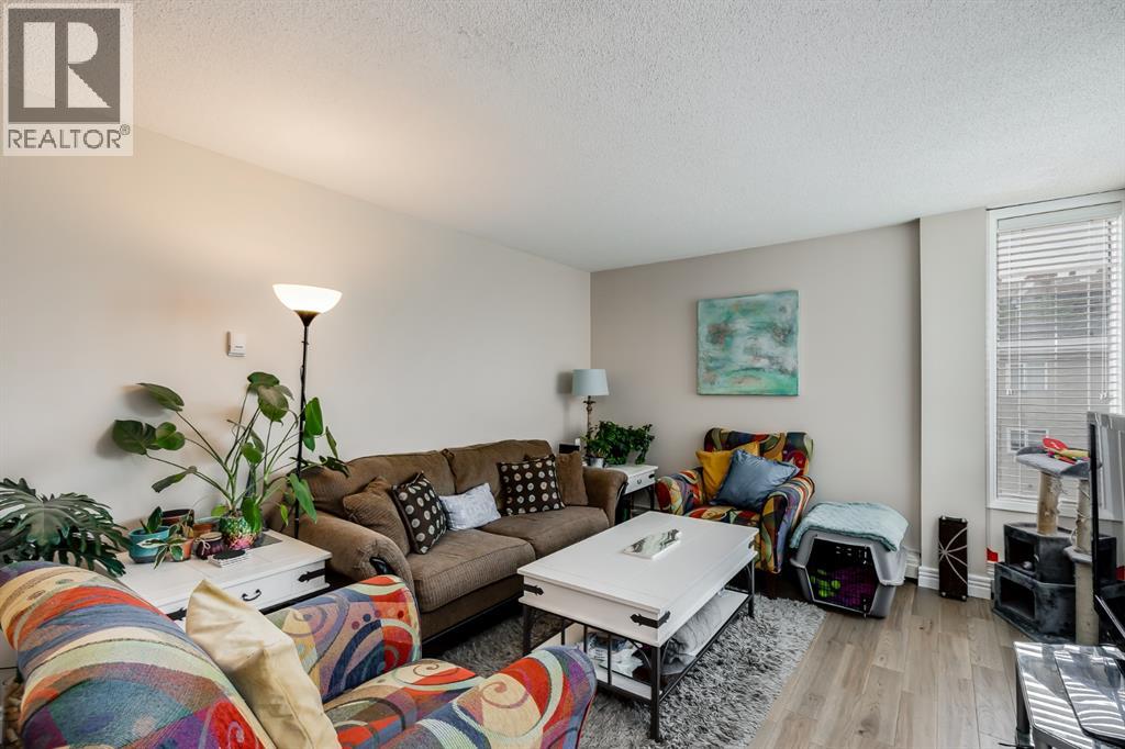 Apartment for Sale in 306, 1123 13 Avenue SW|Calgary, Alberta T2R0L7 3