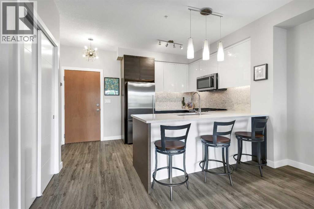 Apartment for Sale in 3304, 95 Burma Star Road SW|Calgary, Alberta T3E8A9 4