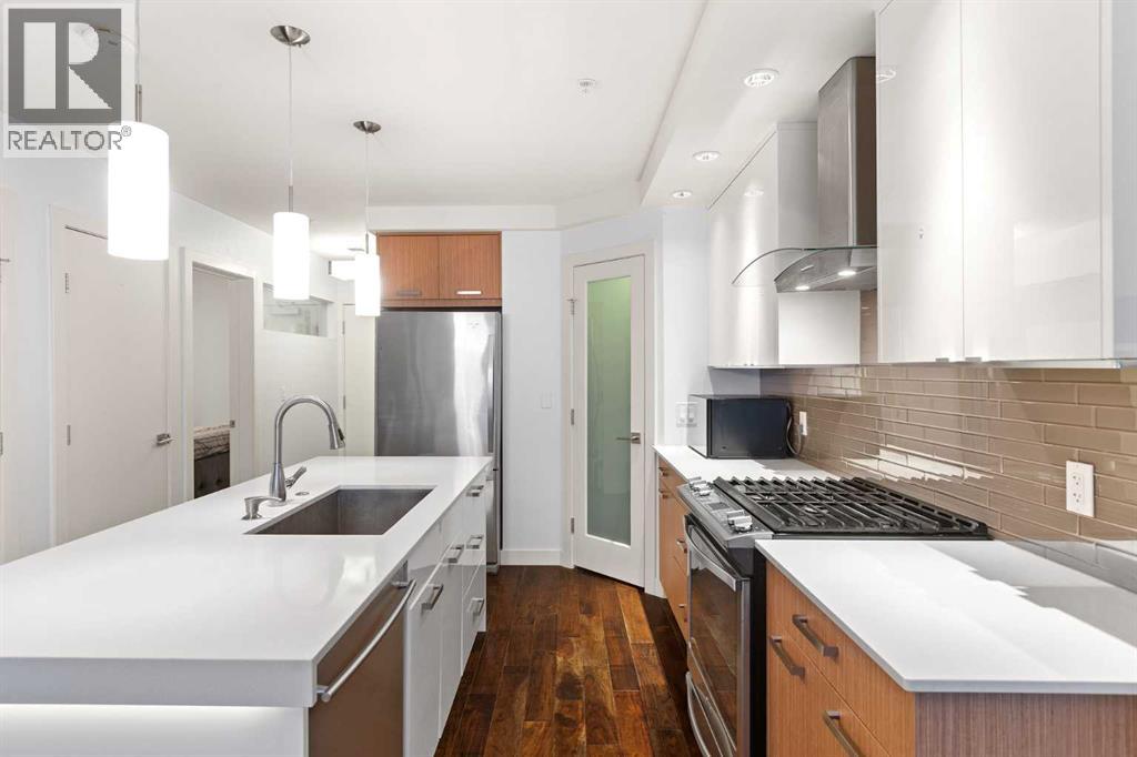 Apartment for Sale in 302, 1029 15 Avenue SW|Calgary, Alberta T2R0S5 5