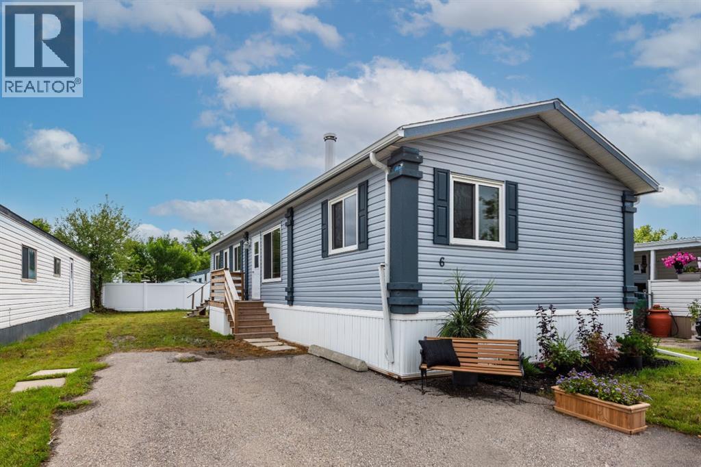 Mobile Home for Sale in 6, 6724 17 Avenue SE|Calgary, Alberta T2A0W5