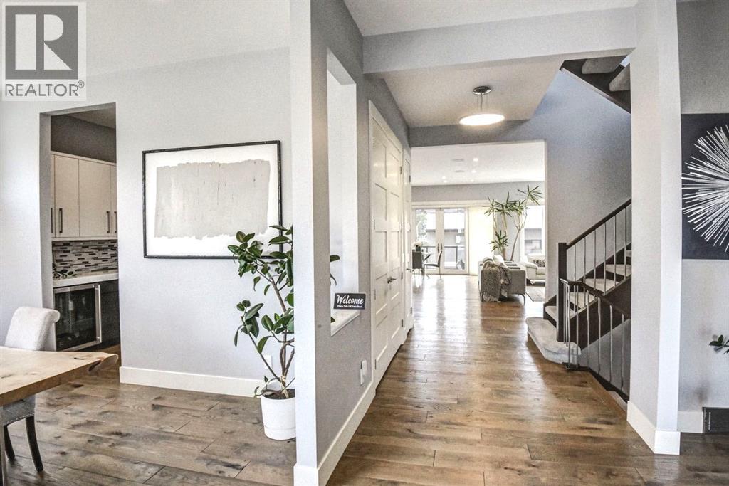 House for Sale in 411 9 Street NE|Calgary, Alberta T2E4K2 5