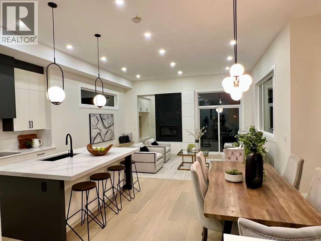 House for Sale in 2805 14 Avenue SW|Calgary, Alberta T3C3W8 2