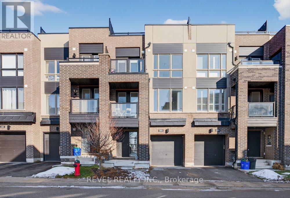 Row / Townhouse for Sale in 3053 BLACKTUSK COMMON|Oakville (JM Joshua Meadows), Ontario L6H0R9
