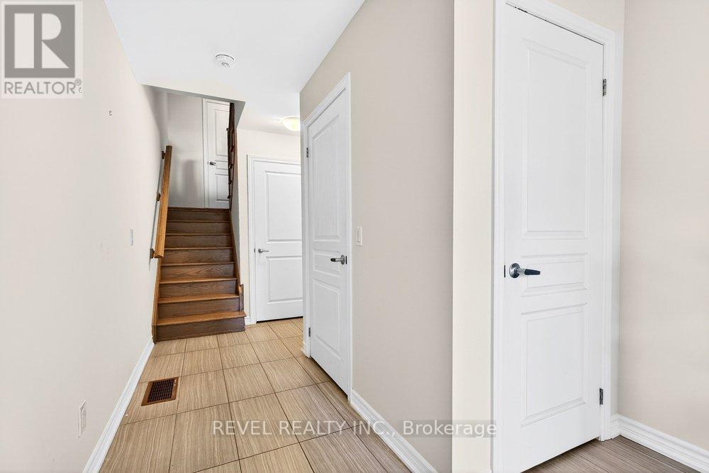 Row / Townhouse for Sale in 3053 BLACKTUSK COMMON|Oakville (JM Joshua Meadows), Ontario L6H0R9 4