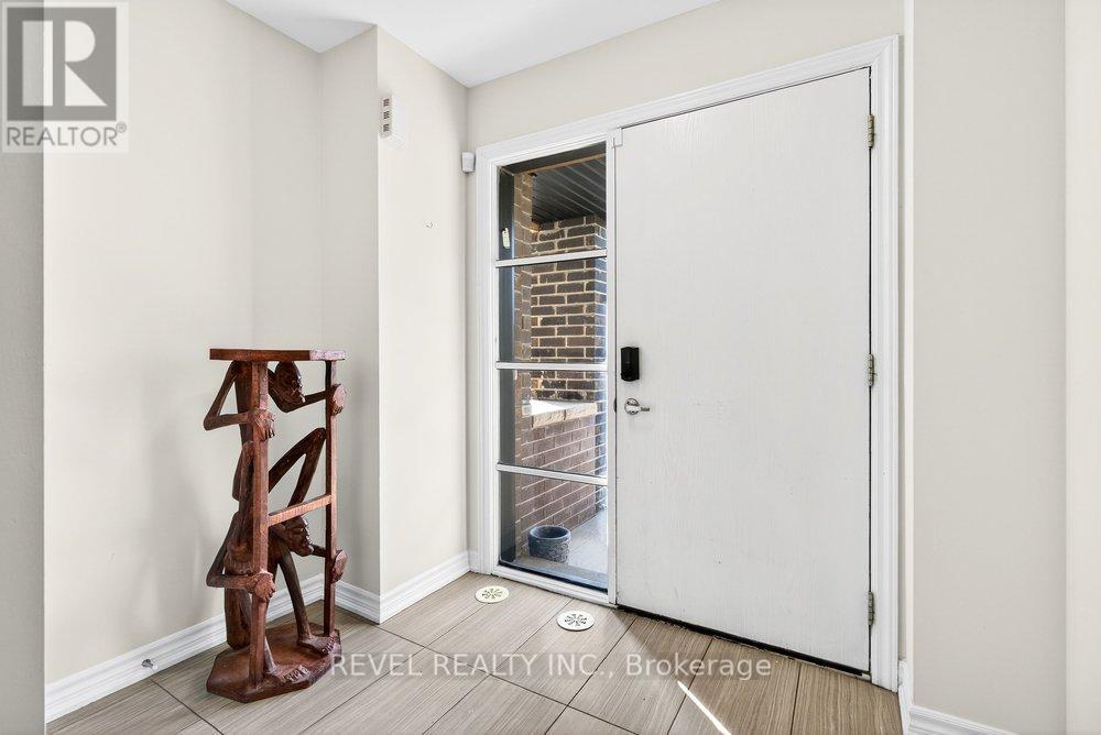 Row / Townhouse for Sale in 3053 BLACKTUSK COMMON|Oakville (JM Joshua Meadows), Ontario L6H0R9 3