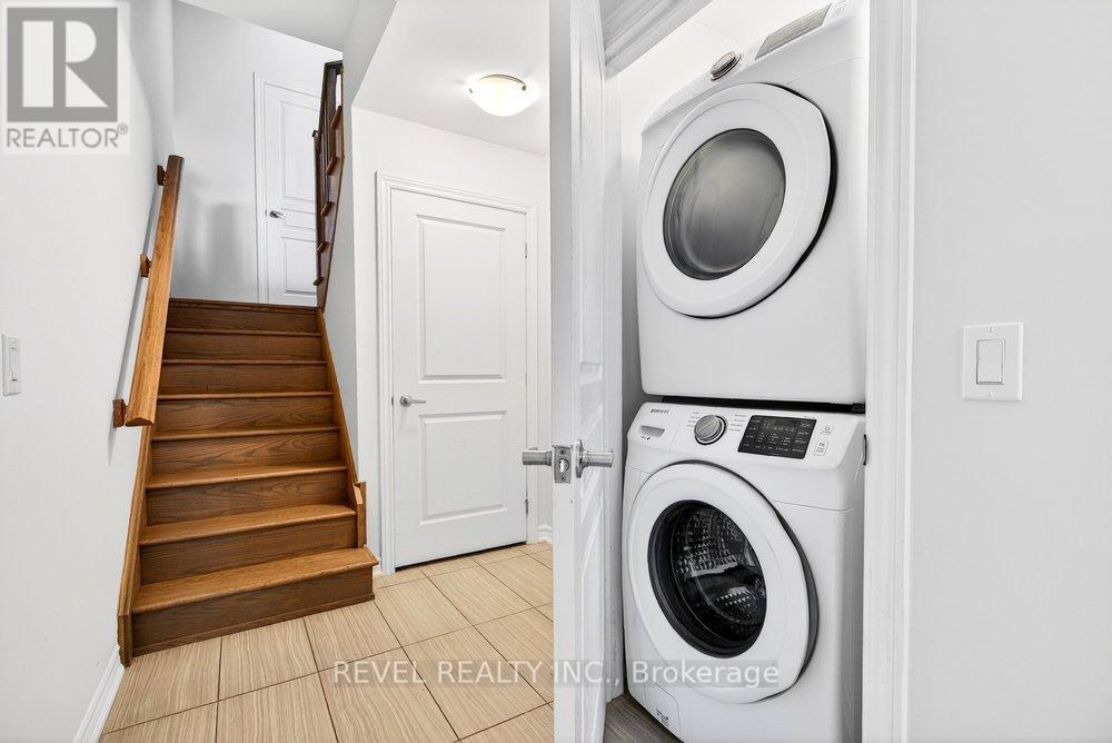 Row / Townhouse for Sale in 3053 BLACKTUSK COMMON|Oakville (JM Joshua Meadows), Ontario L6H0R9 5