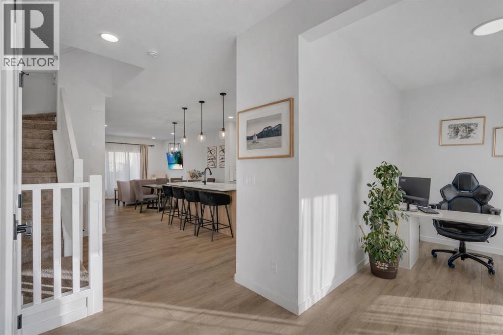 House for Sale in 7582 202 Avenue SE|Calgary, Alberta T3S0E5 3