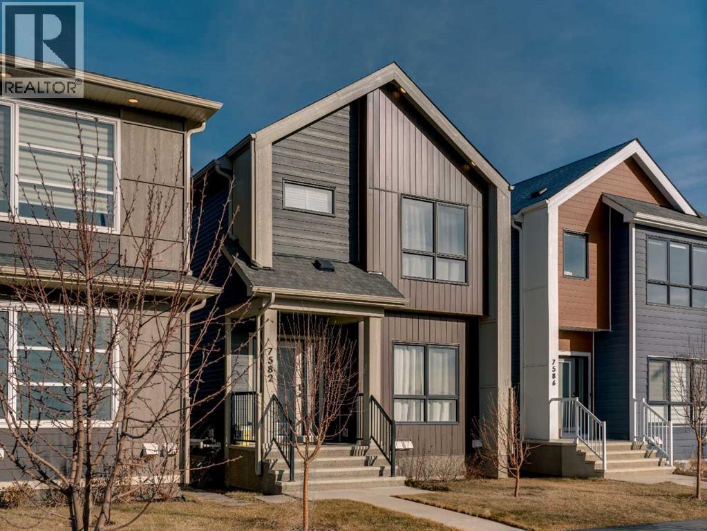 House for Sale in 7582 202 Avenue SE|Calgary, Alberta T3S0E5 2