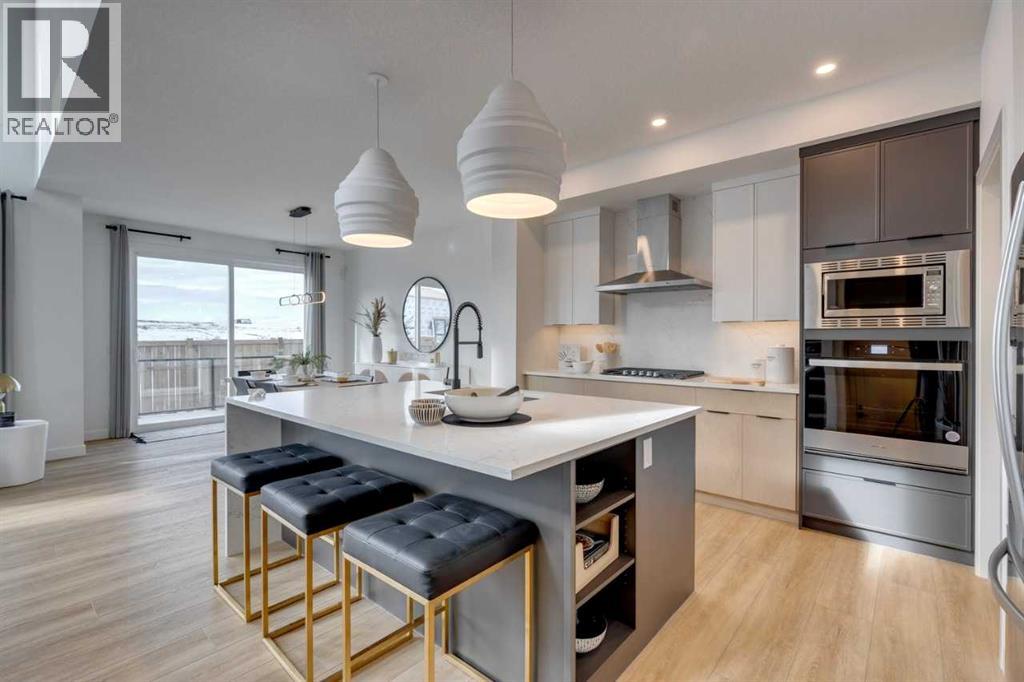 House for Sale in 401 Sora Way SE|Calgary, Alberta T3S0M3 3