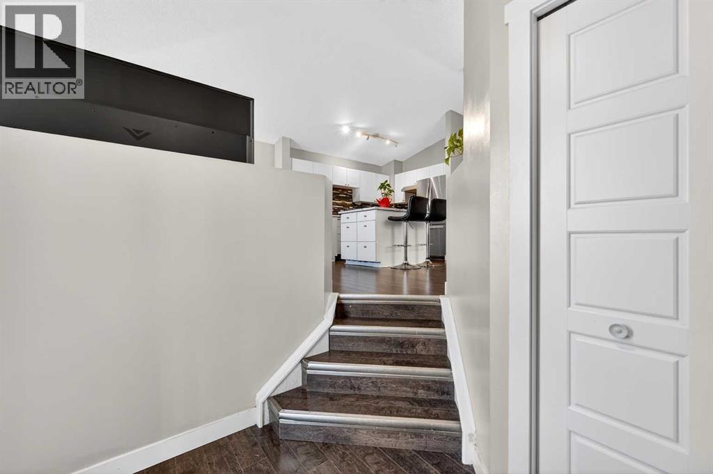 House for Sale in 312 Martin Crossing Way NE|Calgary, Alberta T3J3T2 2