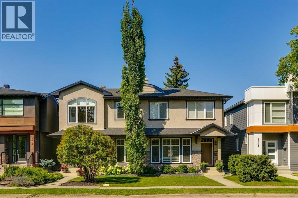 Duplex for Sale in 2012 50 Avenue SW|Calgary, Alberta T2T2W3 2