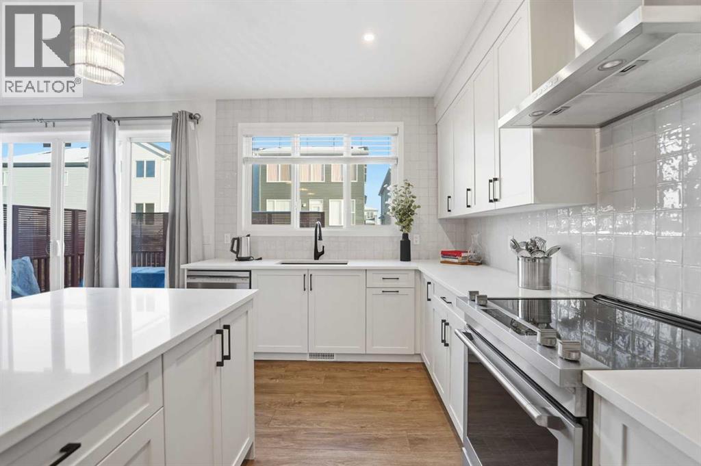 House for Sale in 102 Setonstone Manor SE|Calgary, Alberta T3M2V1 5