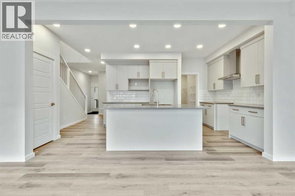 House for Sale in 21 Heartwood Lane SE|Calgary, Alberta T3M2K1 3