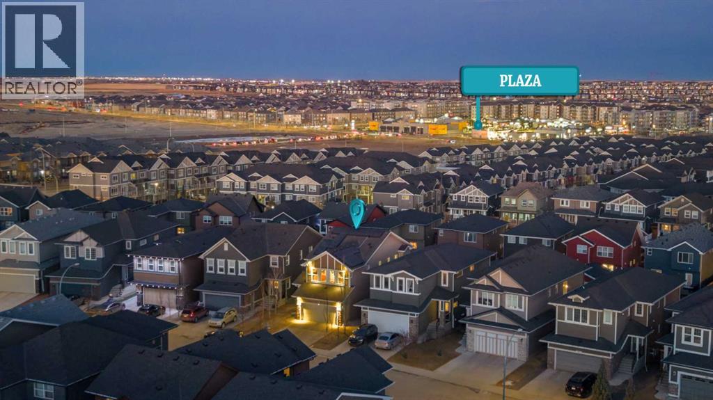 House for Sale in 99 Evansglen Circle NW|Calgary, Alberta T3P0W8