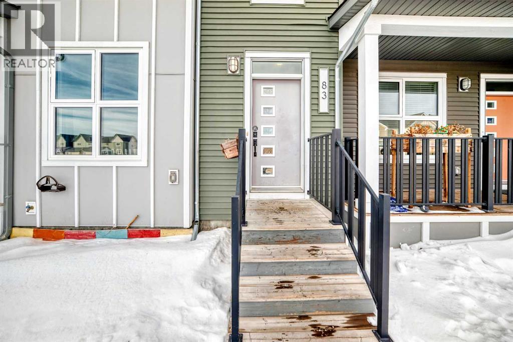 Row / Townhouse for Sale in 83 Savanna Park NE|Calgary, Alberta T3J0Y8 4