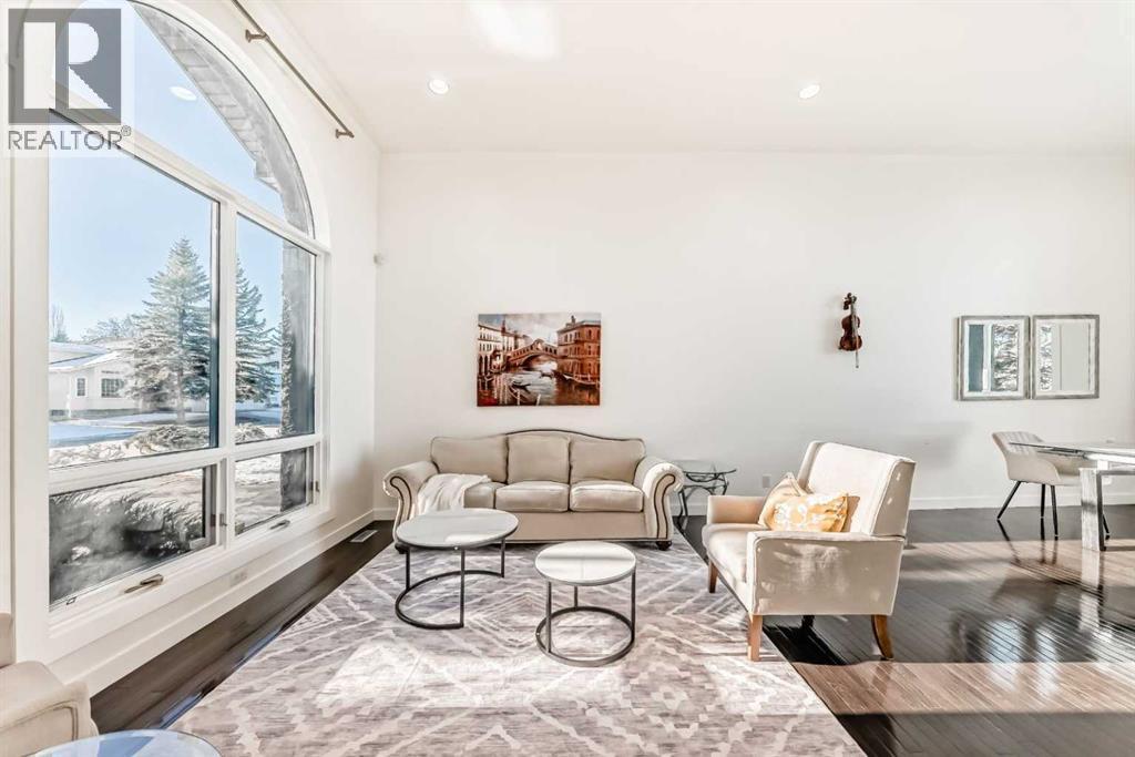 House for Sale in 1396 Shawnee Road SW|Calgary, Alberta T2Y2H1 5