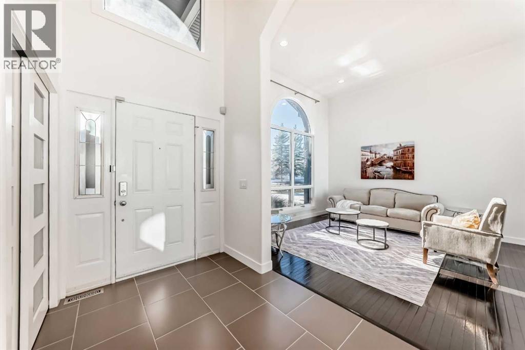 House for Sale in 1396 Shawnee Road SW|Calgary, Alberta T2Y2H1 4