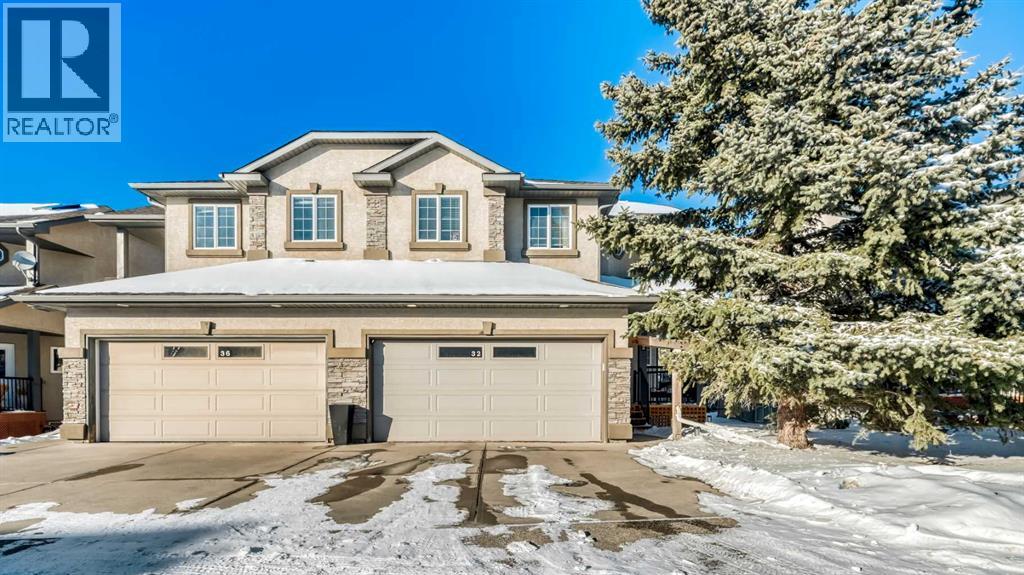 Duplex for Sale in 32 Prominence Park SW|Calgary, Alberta T3H4K8 2