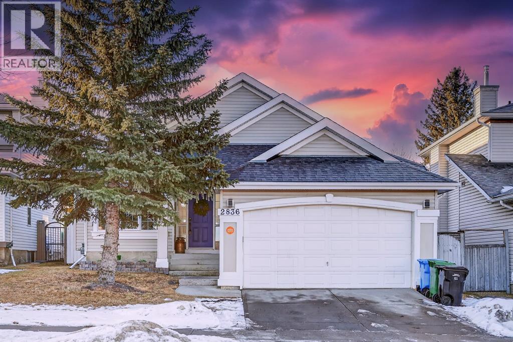 House for Sale in 2836 Douglasdale Boulevard SE|Calgary, Alberta T2Z2H9 3