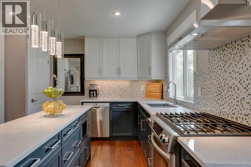 House for Sale in 2444 45 Street SE|Calgary, Alberta T2B1K4 5