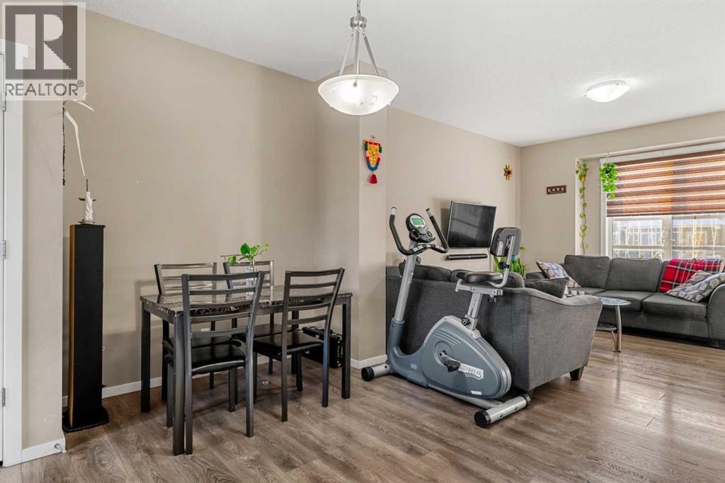 Row / Townhouse for Sale in 8916 46 Street NE|Calgary, Alberta T3J0X6 5