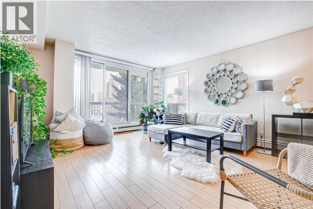 Apartment for Sale in 501, 1107 15 Avenue SW|Calgary, Alberta T2R0S8 2