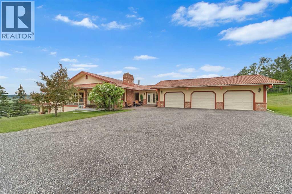 House for Sale in 100, 80054 226 Avenue W|Rural Foothills County, Alberta T1S2Z1