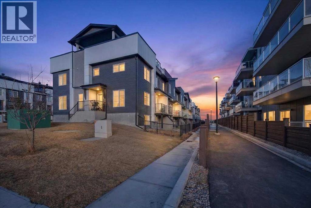 Row / Townhouse for Sale in 216, 474 Seton Circle SE|Calgary, Alberta T3M3P6